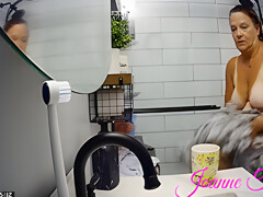 Mrs. Joanne Tanner A Real Public Schoolteacher Exposing Herself In The Shower August 25 2025
